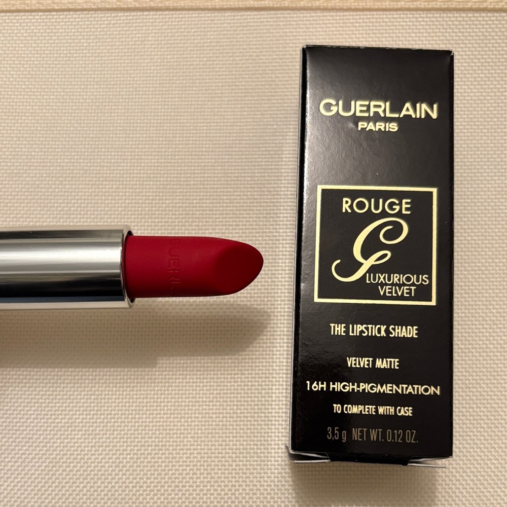 Guerlain Rouge Luxurious Velvet Lipstick - Deep Pink